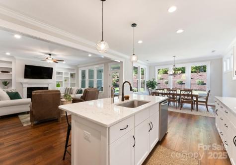 6101 Sandy Point Lane Belmont NC 28012