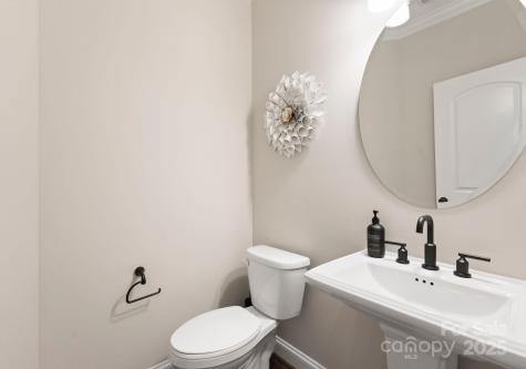 6101 Sandy Point Lane Belmont NC 28012