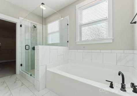 6101 Sandy Point Lane Belmont NC 28012