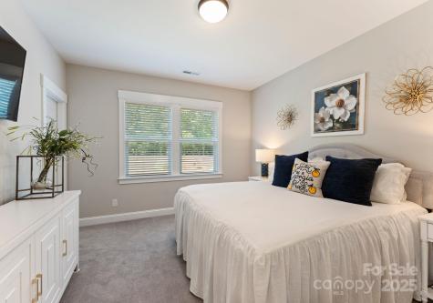 6101 Sandy Point Lane Belmont NC 28012