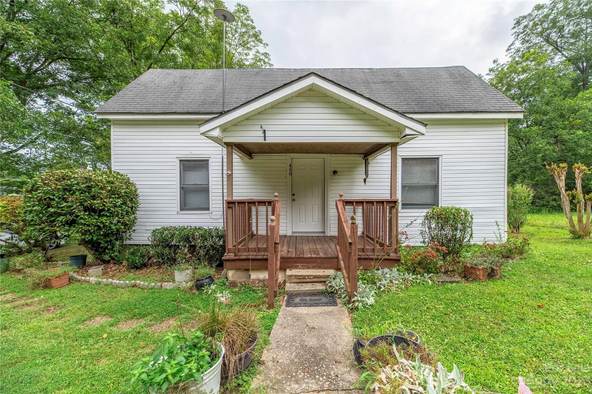 440 N Oakland Avenue Statesville NC 28677