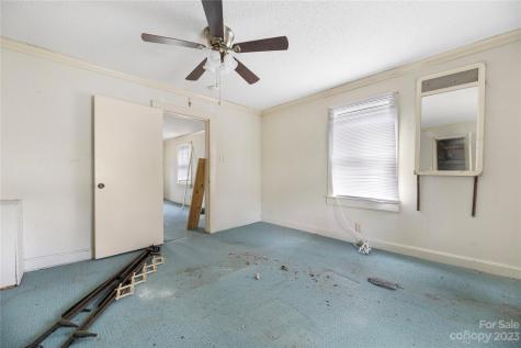 440 N Oakland Avenue Statesville NC 28677