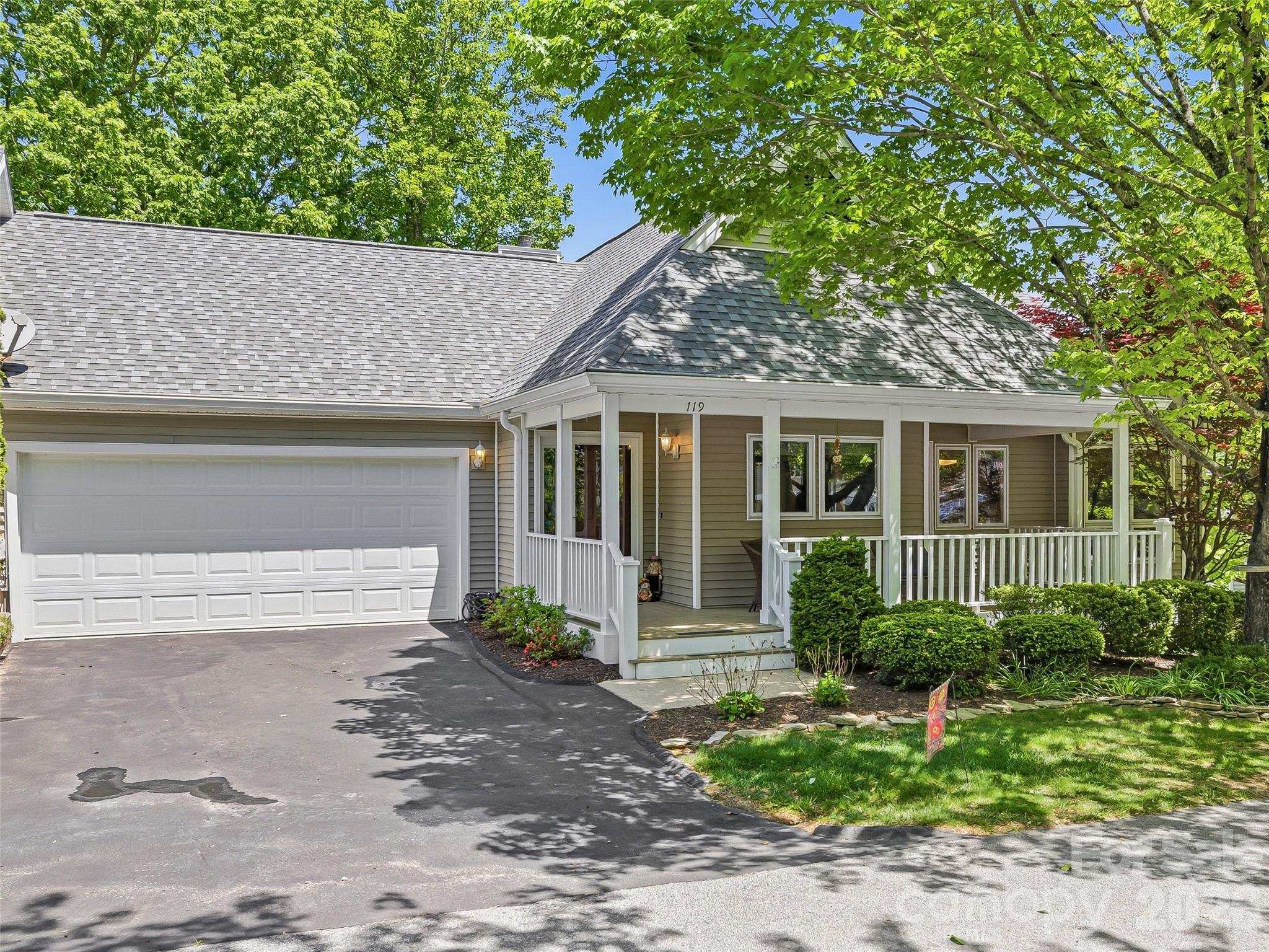 119 Carriage Walk Lane Hendersonville NC 28791