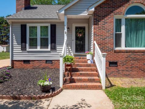 111 Louisbourg Court Gastonia NC 28056