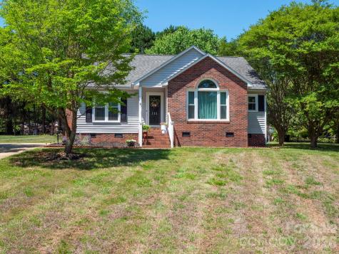 111 Louisbourg Court Gastonia NC 28056