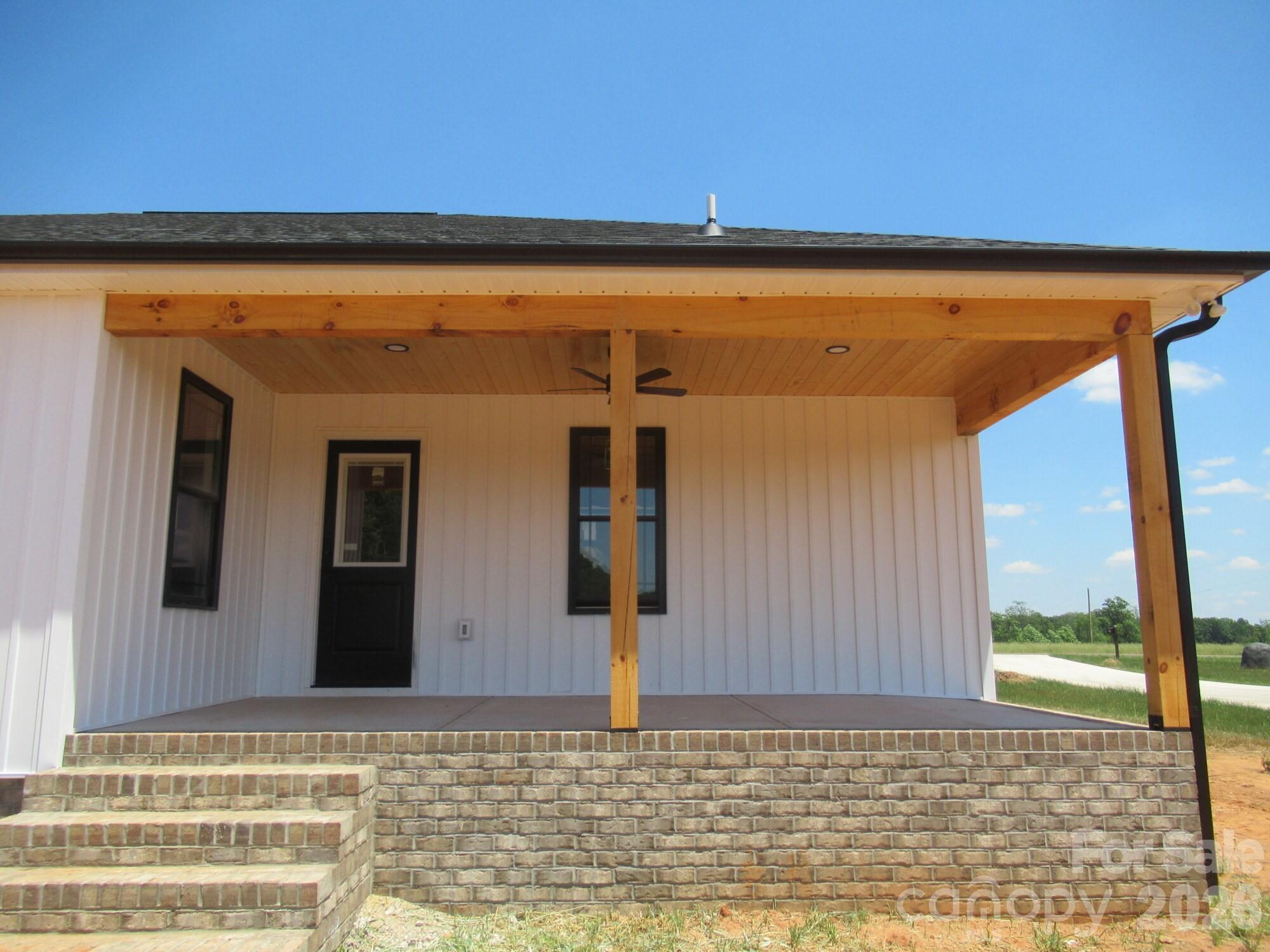 379 Northbrook Iii School Road Vale NC 28168