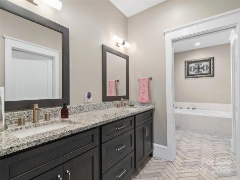 46 Starwood Valley Trail Arden NC 28704