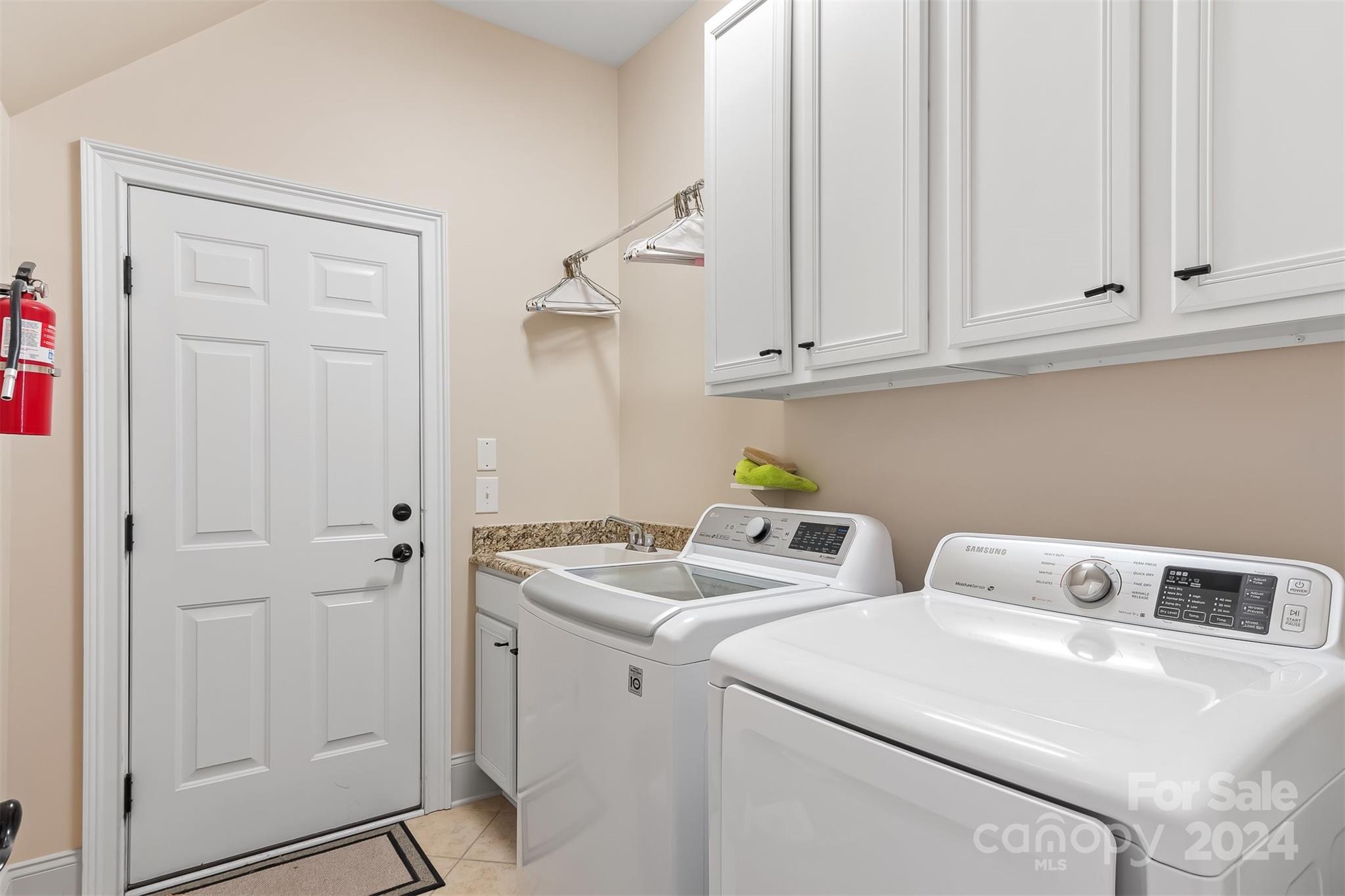 15608 Lake Ridge Road Charlotte NC 28278