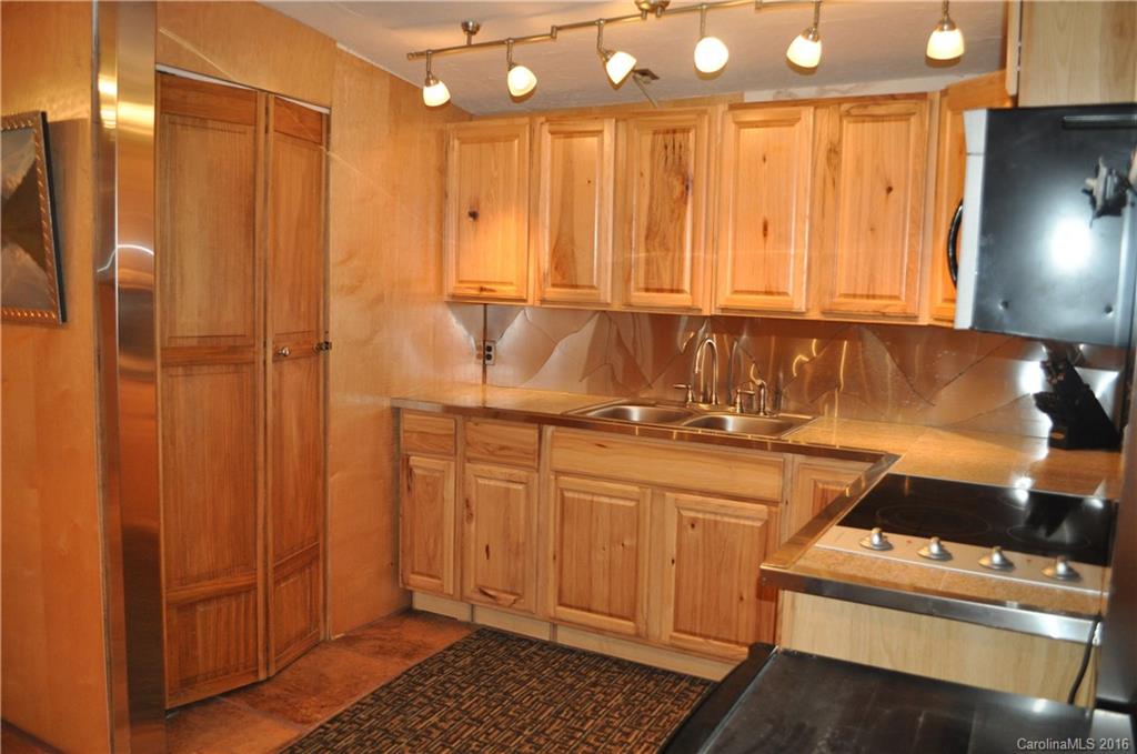 407 Bald Mountain Road Burnsville NC 28714