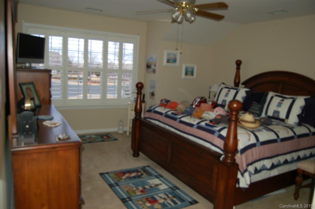 11325 Corliss Avenue Charlotte NC 28277