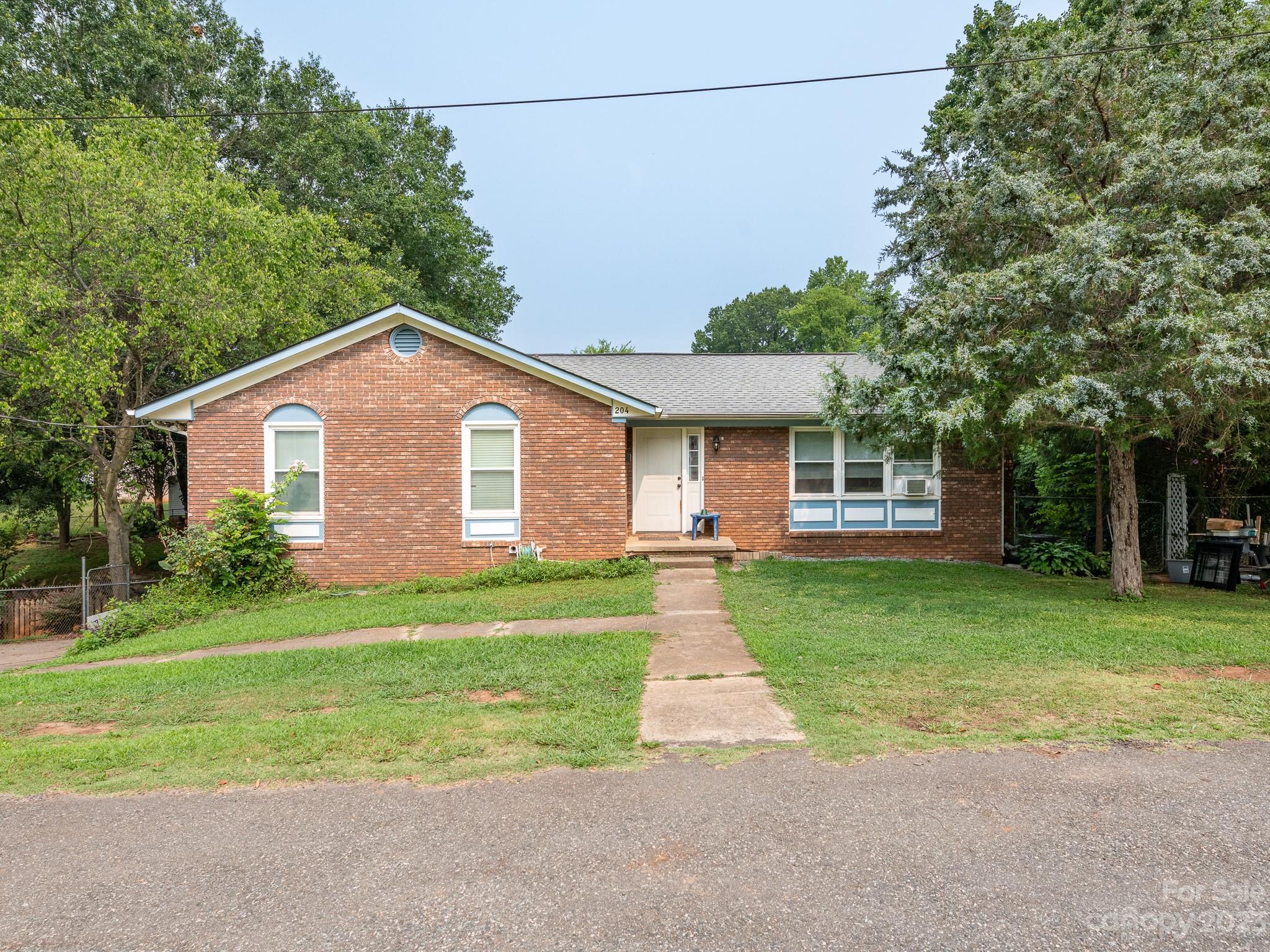 204 Wood Street Mount Holly NC 28120