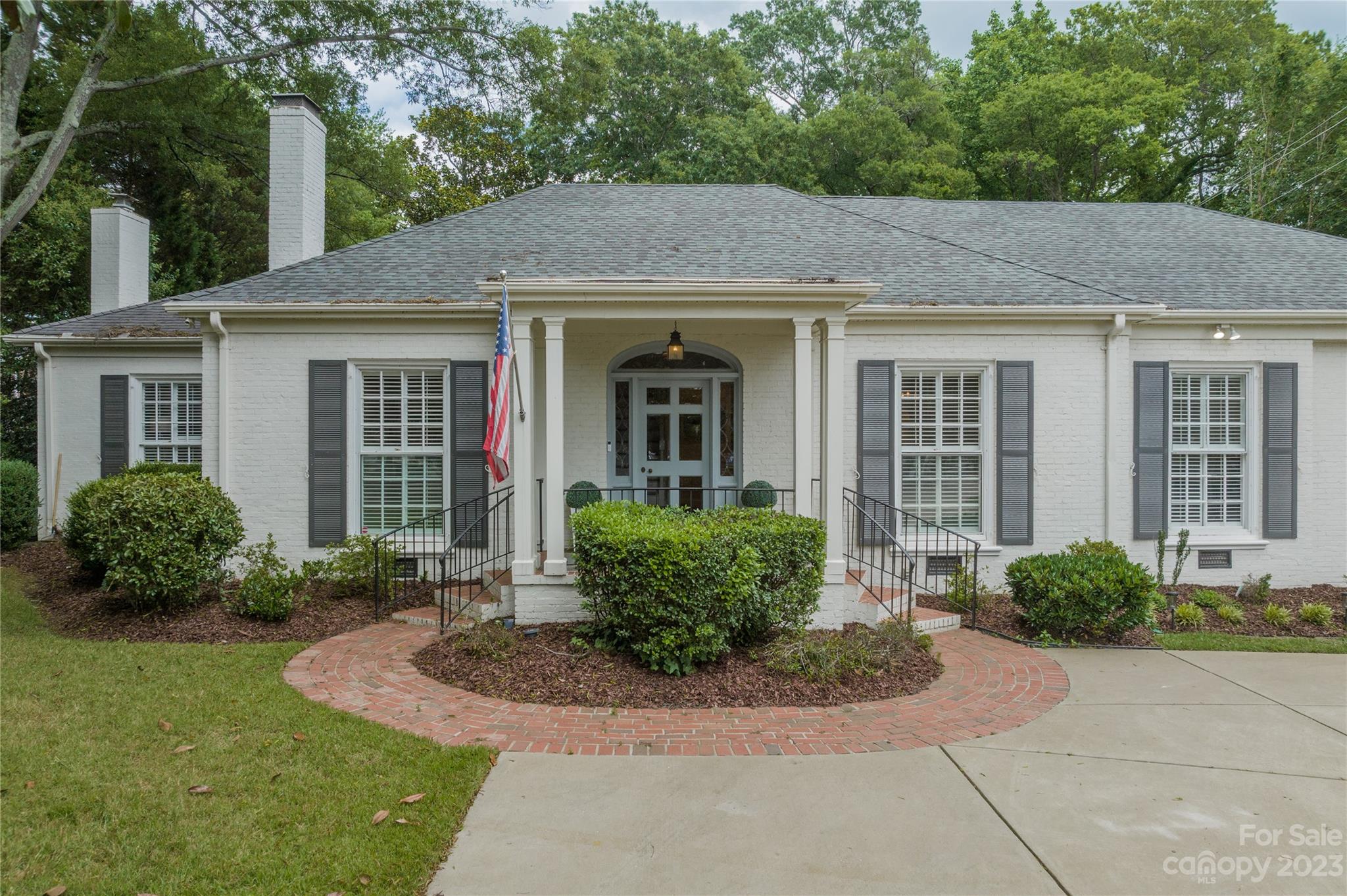 2911 Sharon Road Charlotte NC 28211