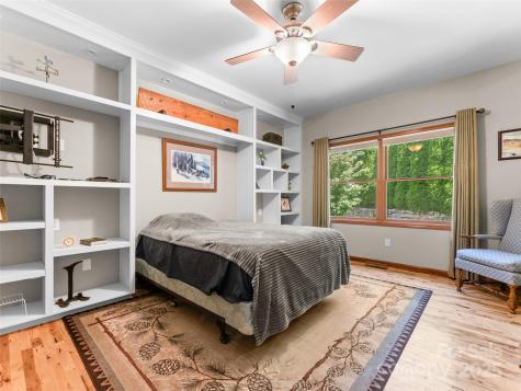 253 Sandy Lane Brevard NC 28712