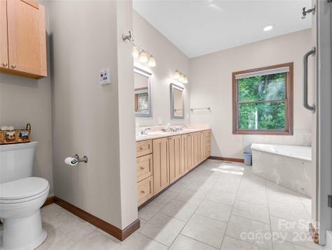 253 Sandy Lane Brevard NC 28712