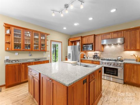 253 Sandy Lane Brevard NC 28712