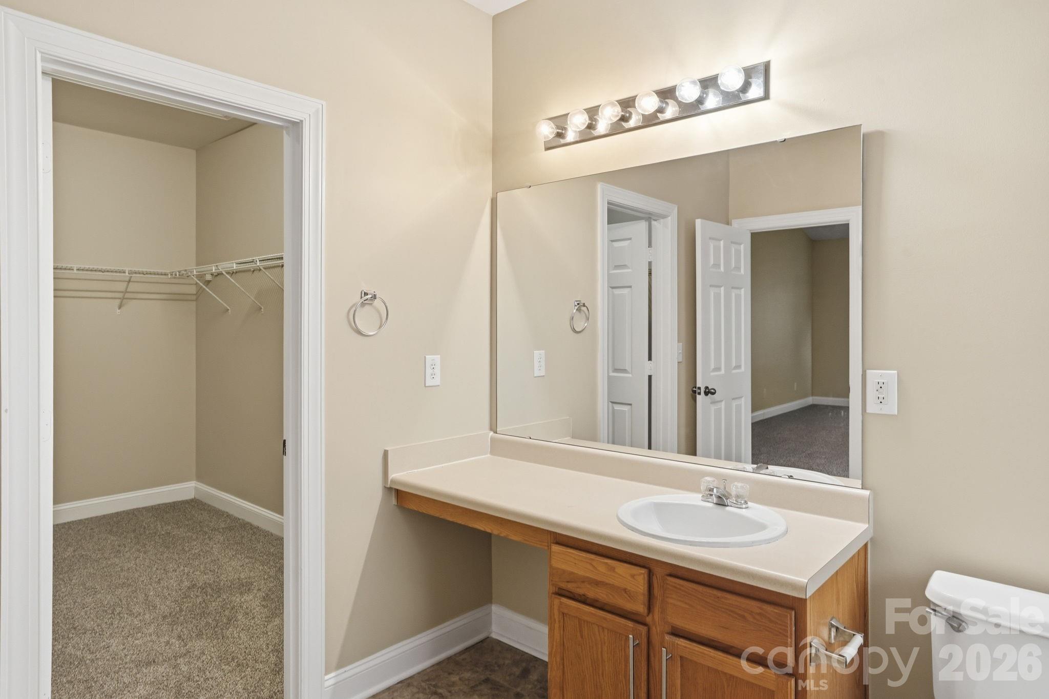 9527 Seamill Road Charlotte NC 28278
