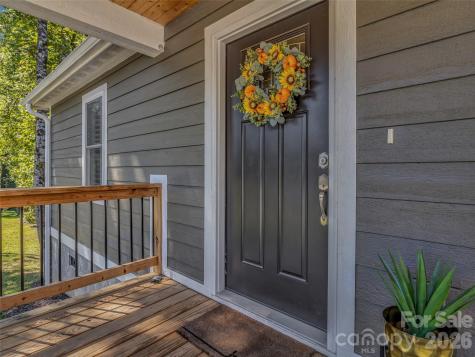 212 Walt Drive Hendersonville NC 28792