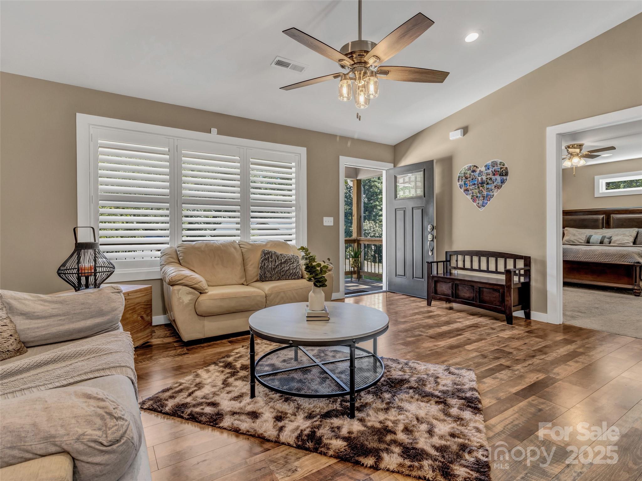 212 Walt Drive Hendersonville NC 28792