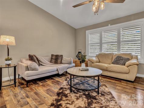 212 Walt Drive Hendersonville NC 28792