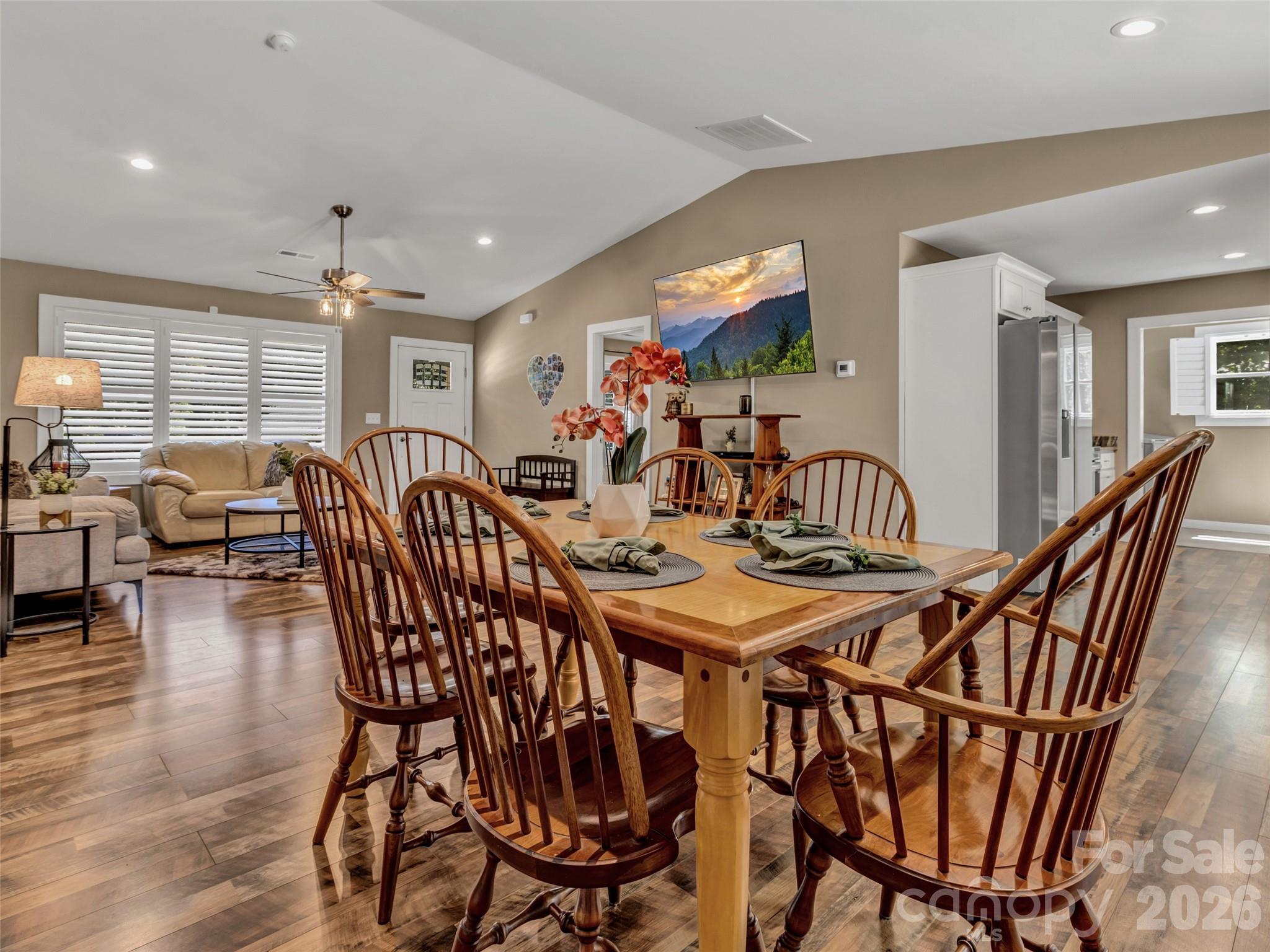 212 Walt Drive Hendersonville NC 28792
