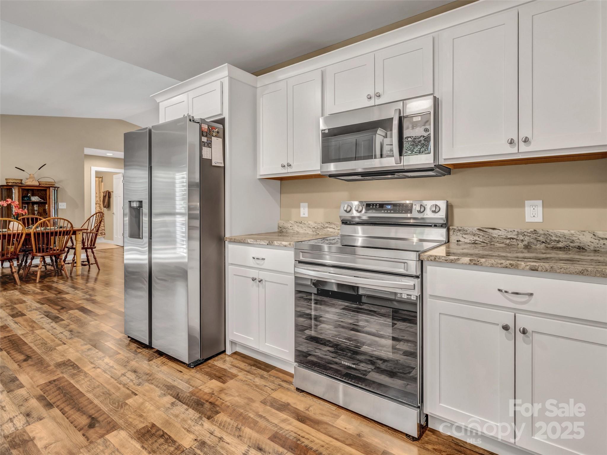 212 Walt Drive Hendersonville NC 28792