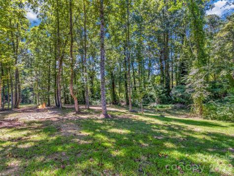 212 Walt Drive Hendersonville NC 28792