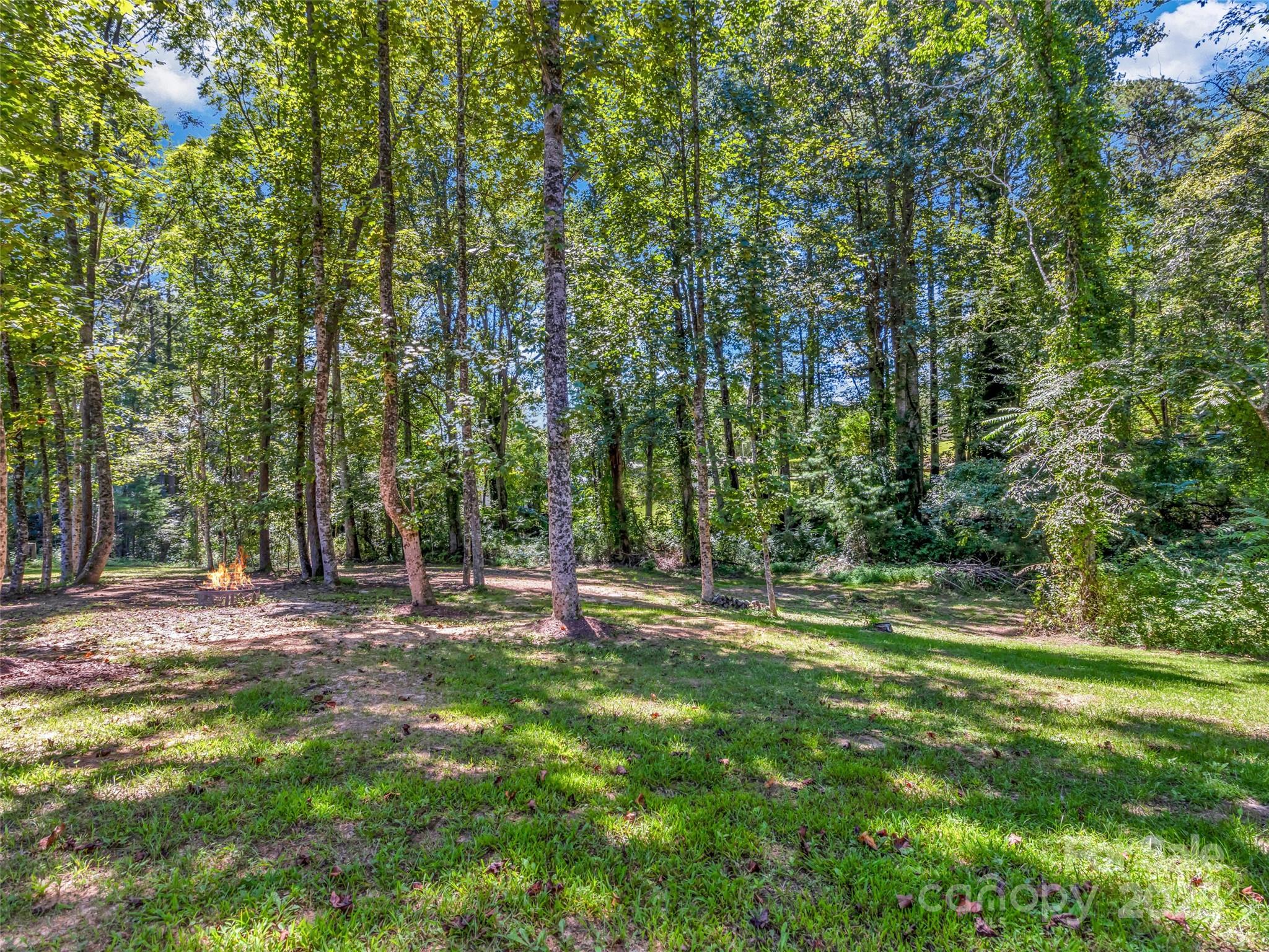 212 Walt Drive Hendersonville NC 28792