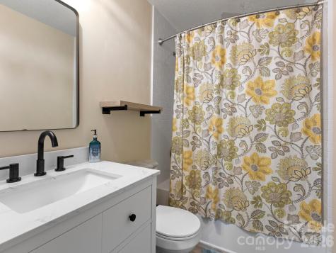 103 Rainbow Lane Black Mountain NC 28711