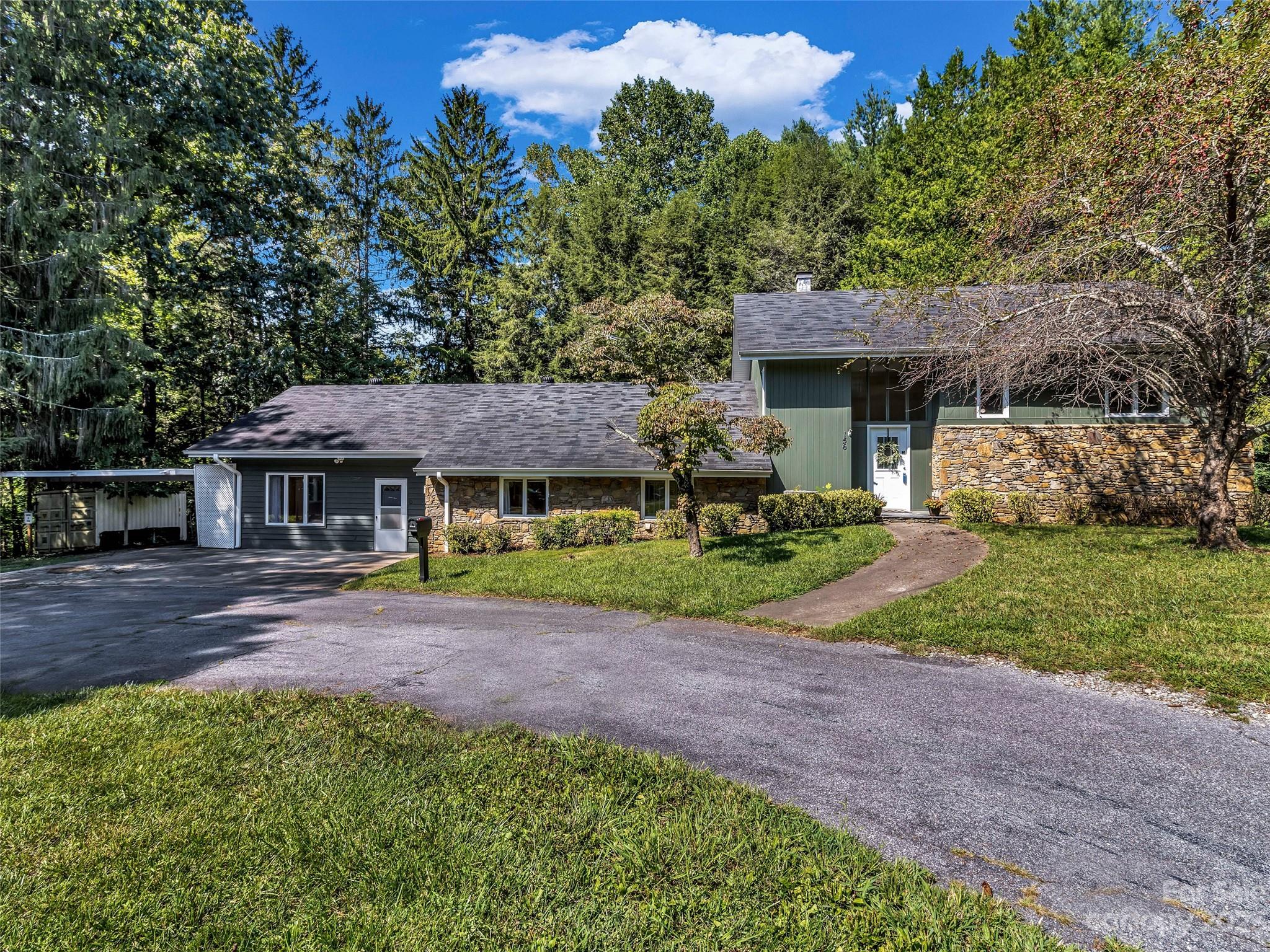 156 Shelburne Road Asheville NC 28806