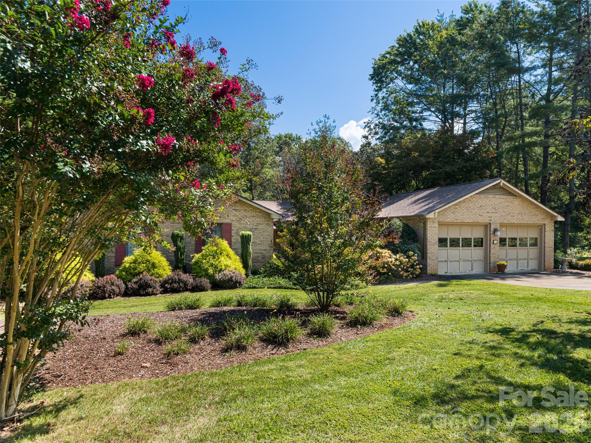 40 Applecross Road Weaverville NC 28787
