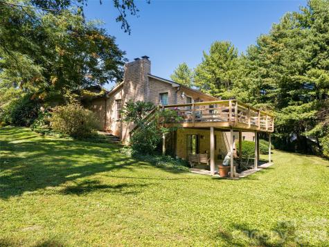 40 Applecross Road Weaverville NC 28787