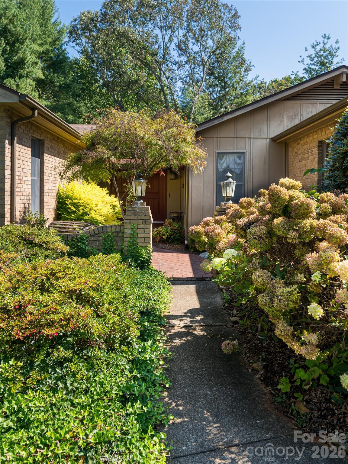 40 Applecross Road Weaverville NC 28787