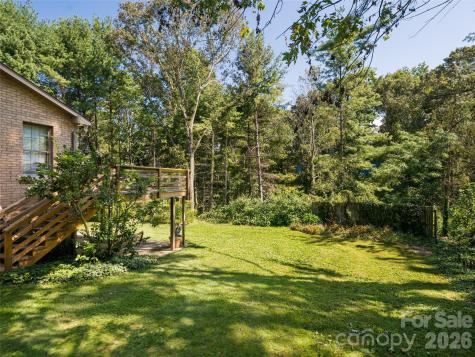 40 Applecross Road Weaverville NC 28787