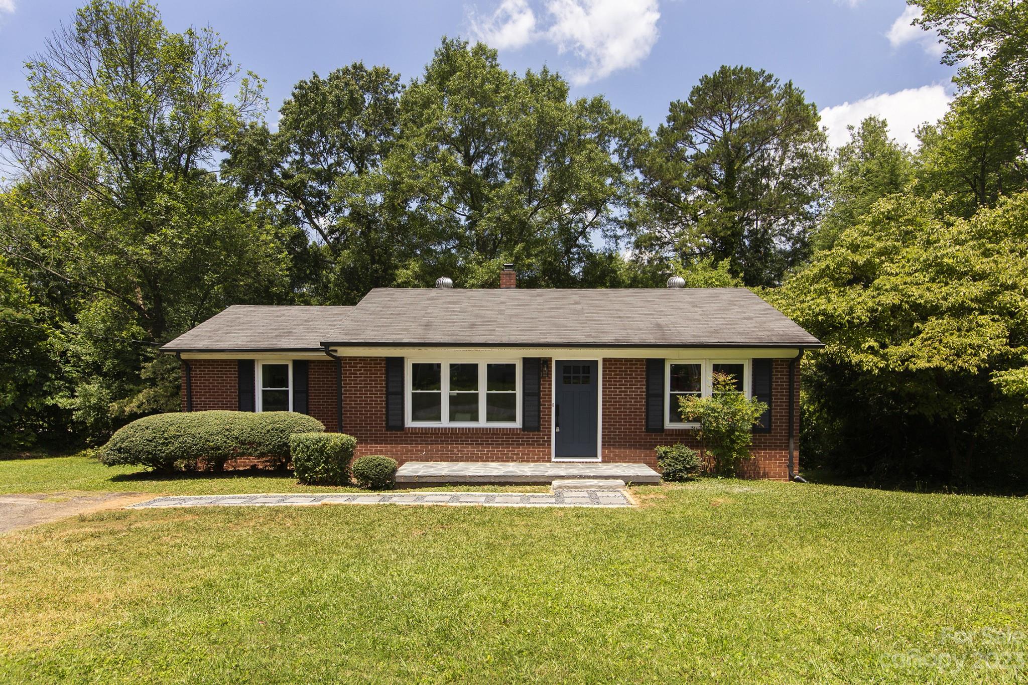 833 Old Modena Street Gastonia NC 28054