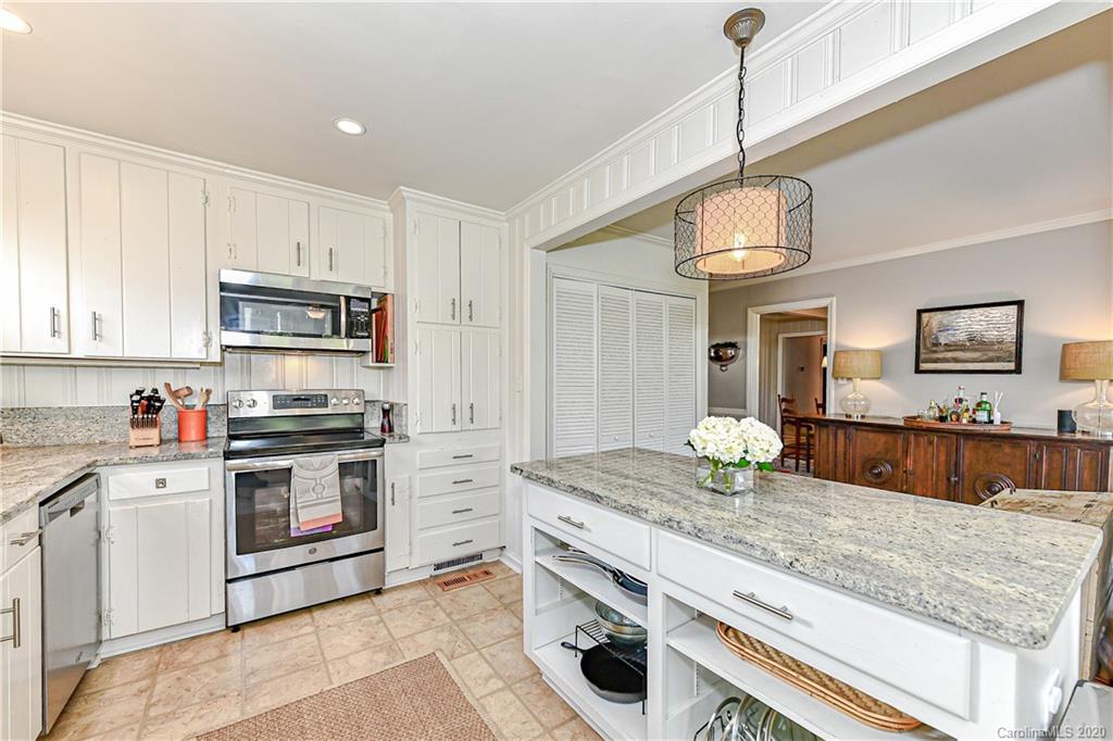 5327 Murrayhill Road Charlotte NC 28210