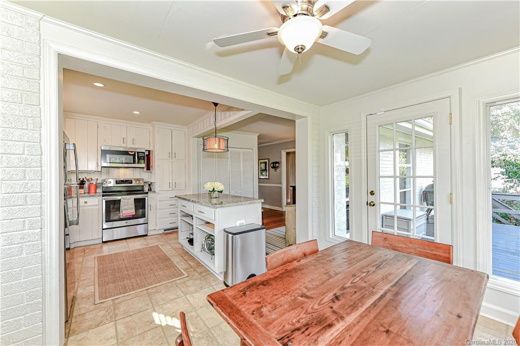 5327 Murrayhill Road Charlotte NC 28210