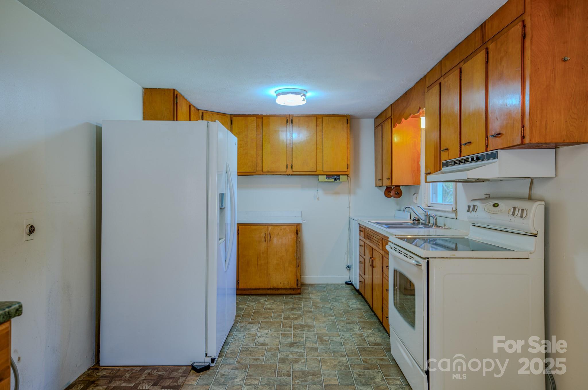 531 Bryson Road Candler NC 28715