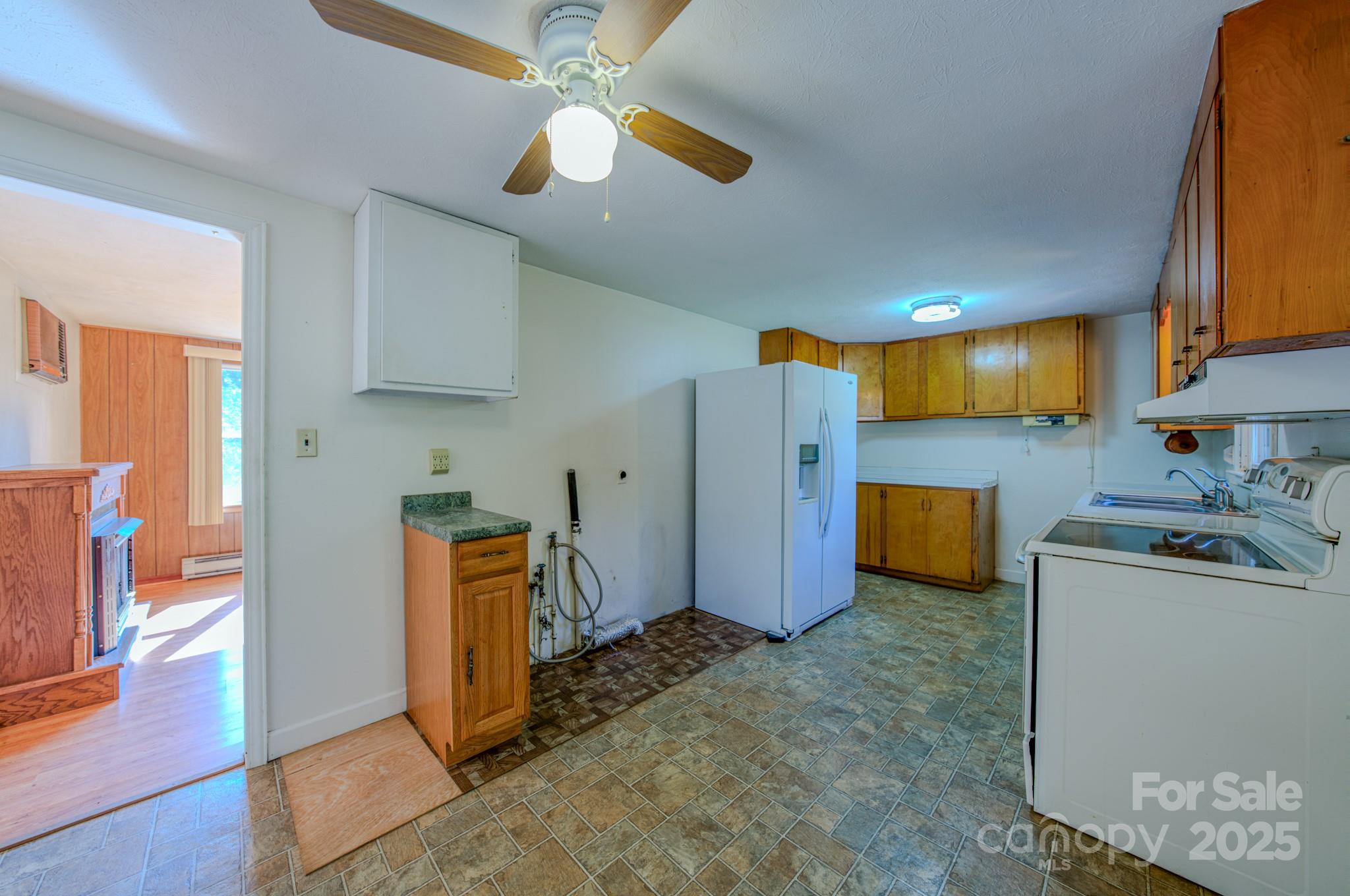 531 Bryson Road Candler NC 28715