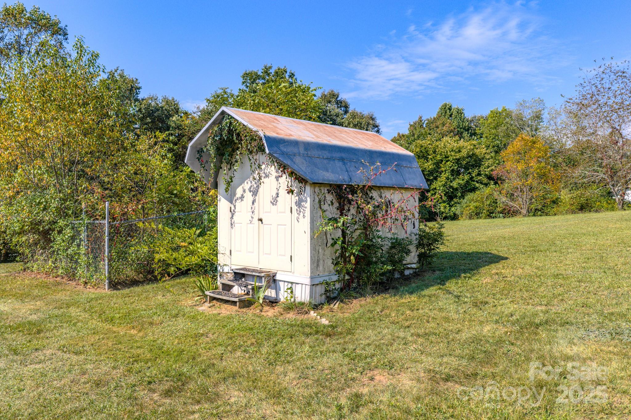531 Bryson Road Candler NC 28715