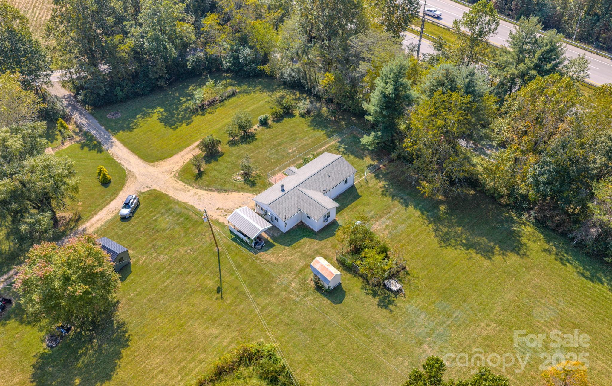 531 Bryson Road Candler NC 28715