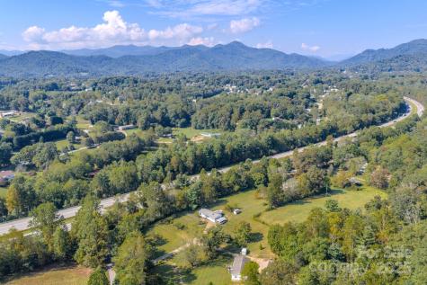 531 Bryson Road Candler NC 28715