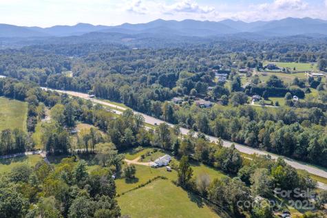 531 Bryson Road Candler NC 28715