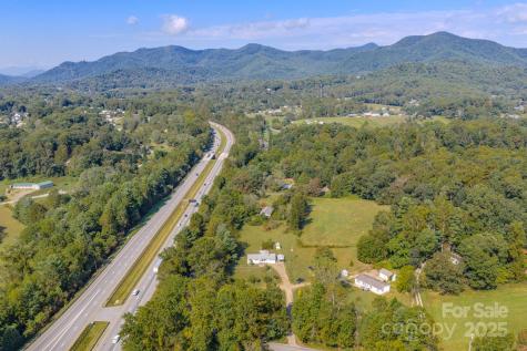 531 Bryson Road Candler NC 28715