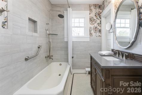 18 Edgemont Road Asheville NC 28801