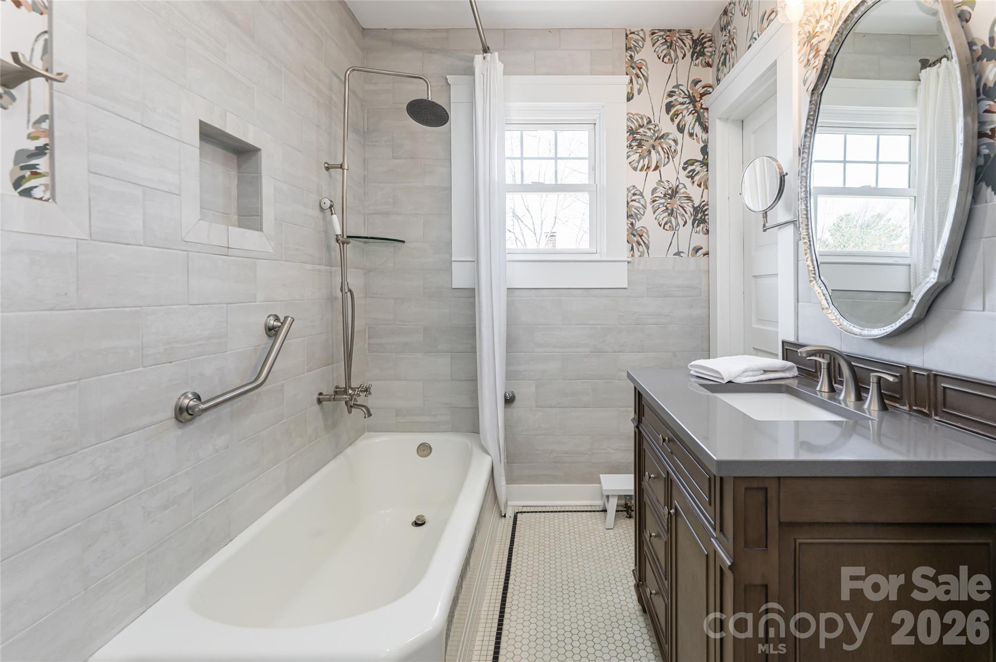 18 Edgemont Road Asheville NC 28801