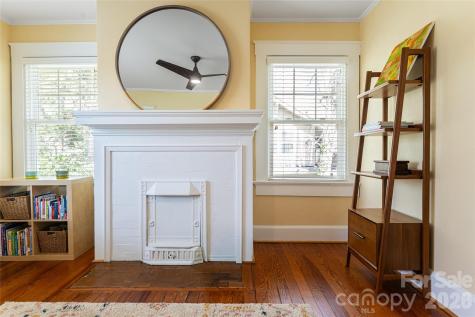 18 Edgemont Road Asheville NC 28801