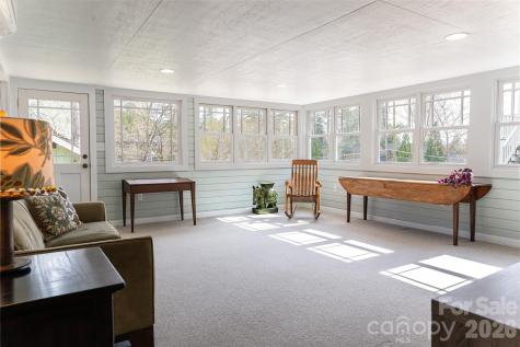18 Edgemont Road Asheville NC 28801