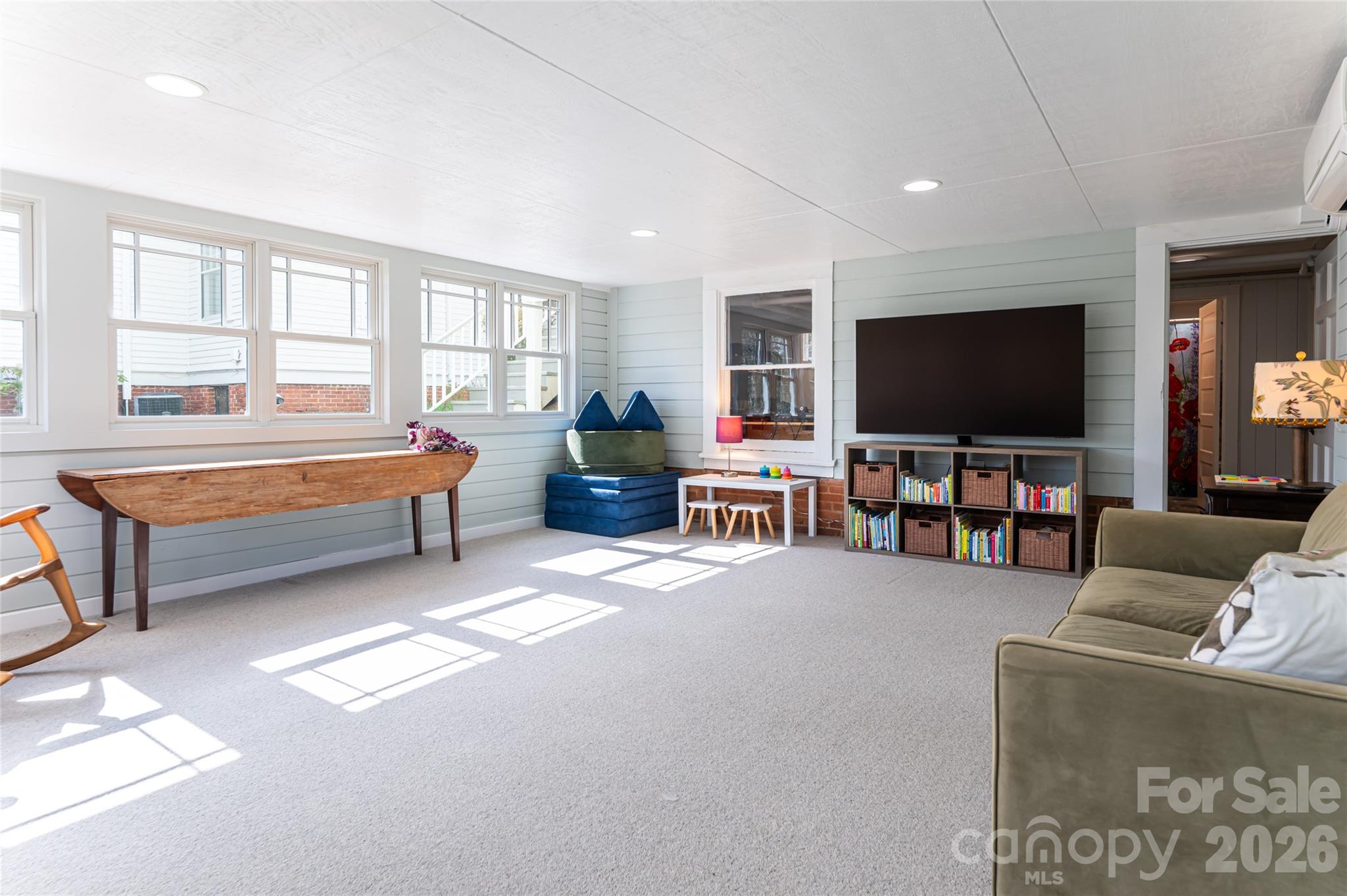 18 Edgemont Road Asheville NC 28801