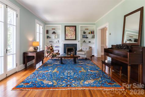18 Edgemont Road Asheville NC 28801