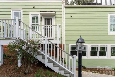 18 Edgemont Road Asheville NC 28801